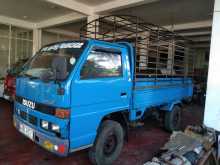 https://riyasewana.com/uploads/isuzu-isuzu-elf-8161145182.jpg