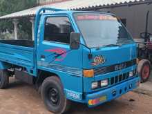 Isuzu ELF 150 10.5 Single Wheel 1982 Lorry