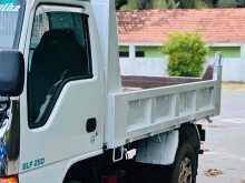 https://riyasewana.com/uploads/isuzu-isuzu-lorry-2011464022132.jpg