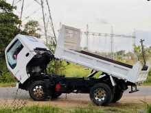 https://riyasewana.com/uploads/isuzu-isuzu-lorry-267410922502.jpg