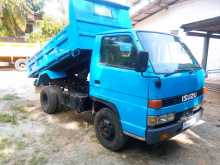 Isuzu Tipper 1982 Lorry