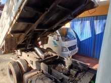https://riyasewana.com/uploads/isuzu-isuzu-tipper-1990-715552612603.jpg