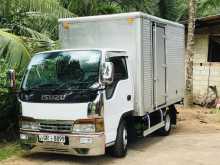 Isuzu ELF 2002 Lorry