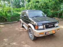 https://riyasewana.com/uploads/isuzu-jeep-6809084102.jpg