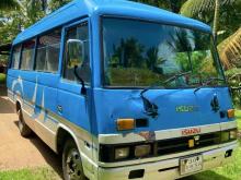 https://riyasewana.com/uploads/isuzu-journey-813072224313.jpg