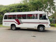 https://riyasewana.com/uploads/isuzu-journey-l-818530524653.jpg