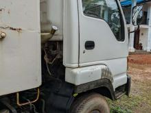 https://riyasewana.com/uploads/isuzu-juston-forward-131247506635.jpg