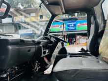 https://riyasewana.com/uploads/isuzu-juston-forward-1998-313200512484.jpg