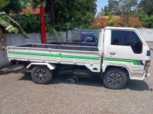 https://riyasewana.com/uploads/isuzu-kad51-27120928192.jpg