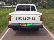 https://riyasewana.com/uploads/isuzu-kb-211448024182.jpg