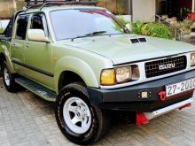 Isuzu KB 2WD 1980 Crew Cab