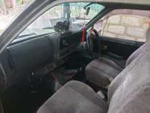 https://riyasewana.com/uploads/isuzu-kbd26-1982-167131612323.jpg