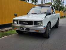 https://riyasewana.com/uploads/isuzu-kbd40-single-20131227722.jpg