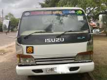 https://riyasewana.com/uploads/isuzu-kk-npr71lv-2000-2021362112572.jpg