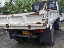 https://riyasewana.com/uploads/isuzu-kube-1-25-20816264802.jpg