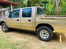 https://riyasewana.com/uploads/isuzu-manuel-21100921966.jpg