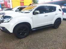 https://riyasewana.com/uploads/isuzu-mu-x-301631124422.jpg