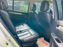 https://riyasewana.com/uploads/isuzu-mux-2014-412065912904.jpg
