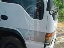https://riyasewana.com/uploads/isuzu-n-h-1990-13914531265425.jpg