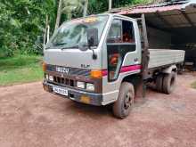 Isuzu NKR 1979 Lorry