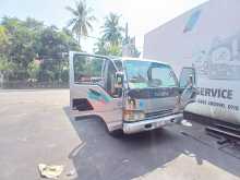 https://riyasewana.com/uploads/isuzu-n-p-2001-319403912583.jpg