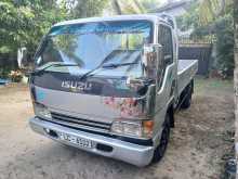 Isuzu NPR 14-6 4HG1 2001 Lorry