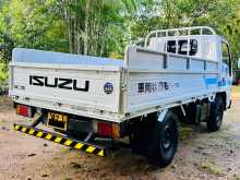 https://riyasewana.com/uploads/isuzu-nhr-150-1985-2220210212114.jpg
