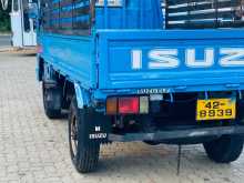 https://riyasewana.com/uploads/isuzu-nhr-1988-1920093912813.jpg