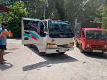 Isuzu NHR 2000 Lorry