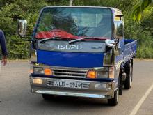 Isuzu NHR 2000 Lorry