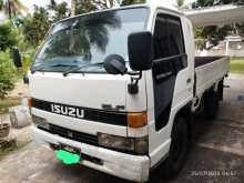 Isuzu NHR 55 E 1985 Lorry