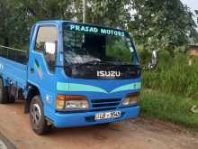 Isuzu NHR 69 E 2000 Lorry