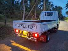 https://riyasewana.com/uploads/isuzu-nhr-69e-151348344382.jpg