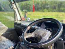 https://riyasewana.com/uploads/isuzu-nhr69e-2000-1119153512613.jpg