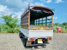 https://riyasewana.com/uploads/isuzu-nhr69e-2125654663.jpg