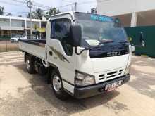 Isuzu NKR 10.5ft 2004 Lorry