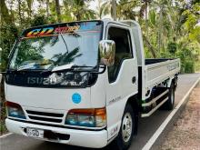 Isuzu NKR Patu Muna 14.5ft 2000 Lorry
