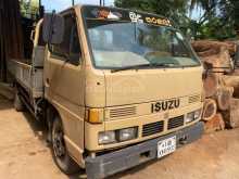 Isuzu NKR 1985 Lorry