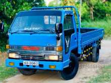 Isuzu NKR 14.5 1992 Lorry