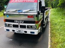 Isuzu NKR 1991 Lorry
