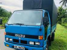 Isuzu NkR.150 1986 Lorry