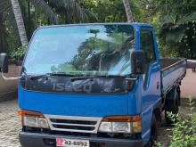 Isuzu NKR 1987 Lorry