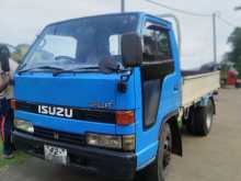 Isuzu NKR 1986 Lorry