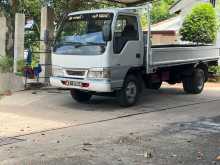 Isuzu NKR 1986 Lorry