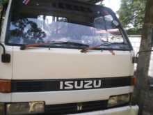 Isuzu NKR 1986 Lorry