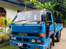Isuzu NKR 1987 Lorry