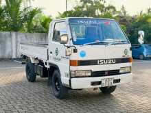 Isuzu NKR 1988 Lorry