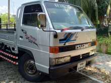 Isuzu NKR 1993 Lorry