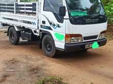 Isuzu NKR 1999 Lorry