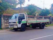 Isuzu NKR 2000 Lorry
